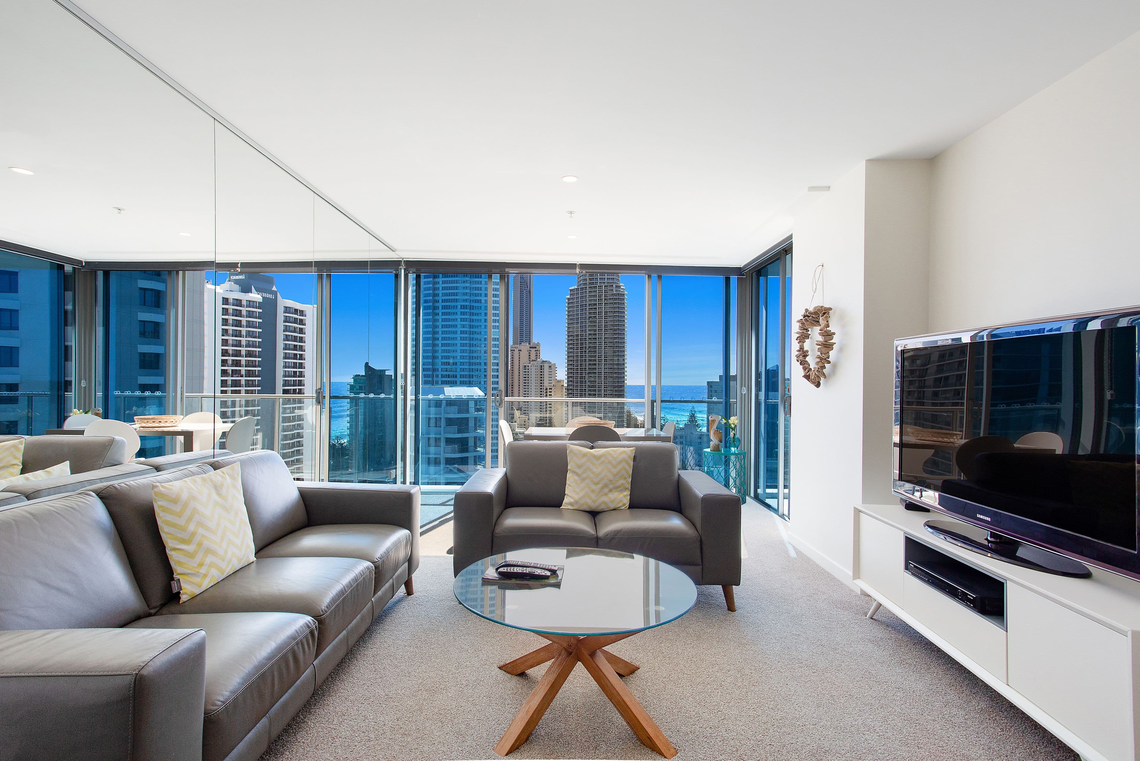 18 Enderley Avenue 'Artique', Surfers Paradise QLD 4217, Surfers Paradise - Thumbnail 3