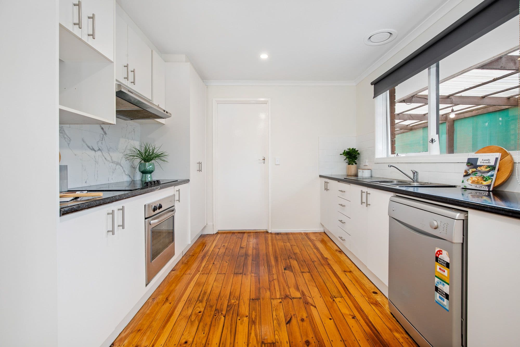 5 Rock Street, Werribee VIC 3030, Werribee - Thumbnail 3
