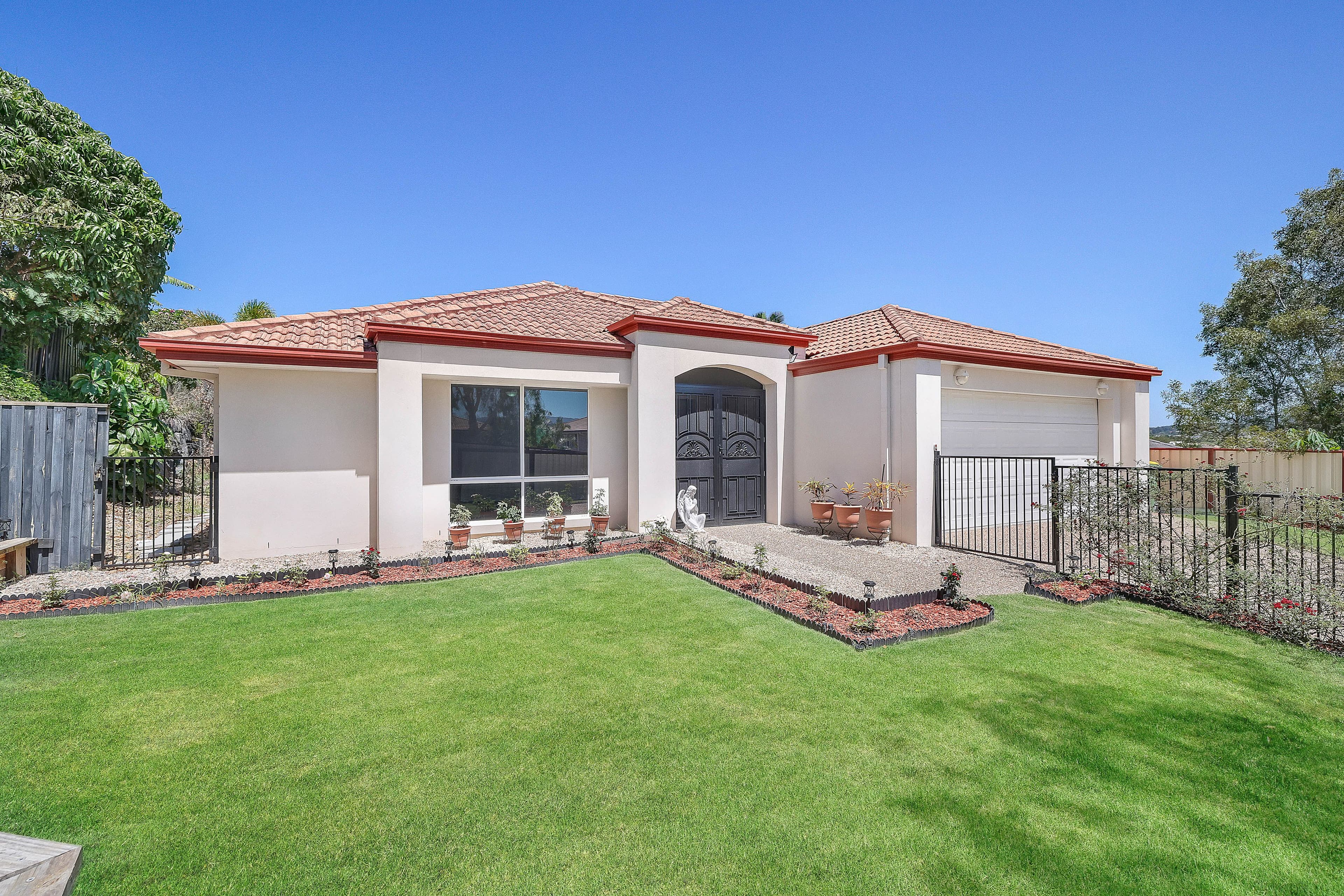 9 Hale Street, Pacific Pines QLD 4211, Pacific Pines - Thumbnail 3
