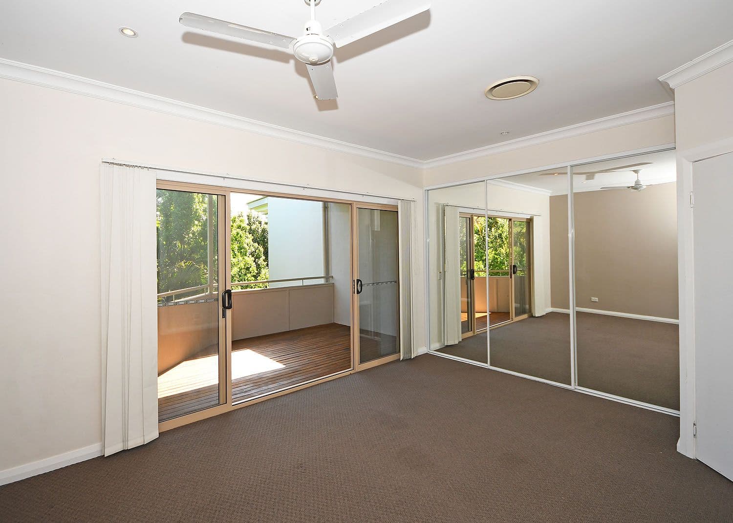 31 King Street, Urangan QLD 4655, Urangan - Thumbnail 3