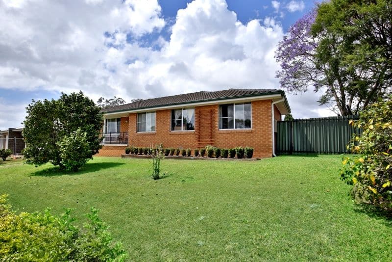 2 Yeovil Drive, Bomaderry - Image 1