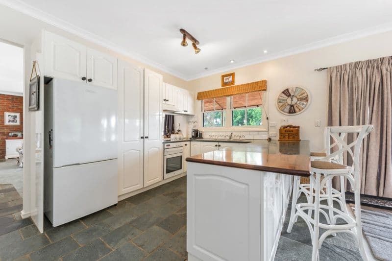 6 Kestrel Place, Teesdale VIC 3328, Teesdale - Thumbnail 4