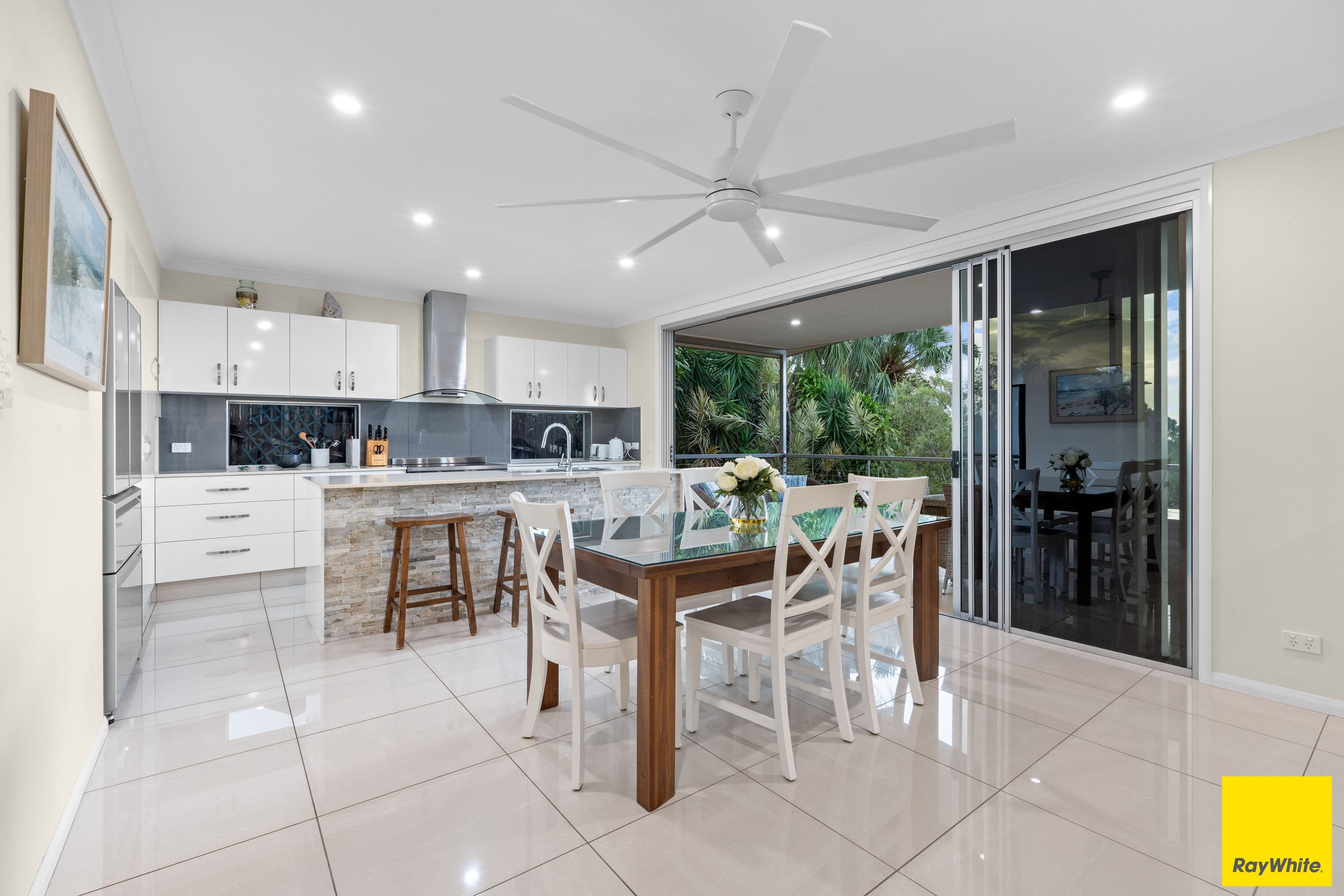 4 Torazzi Place, Mooroobool QLD 4870, Mooroobool - Thumbnail 6