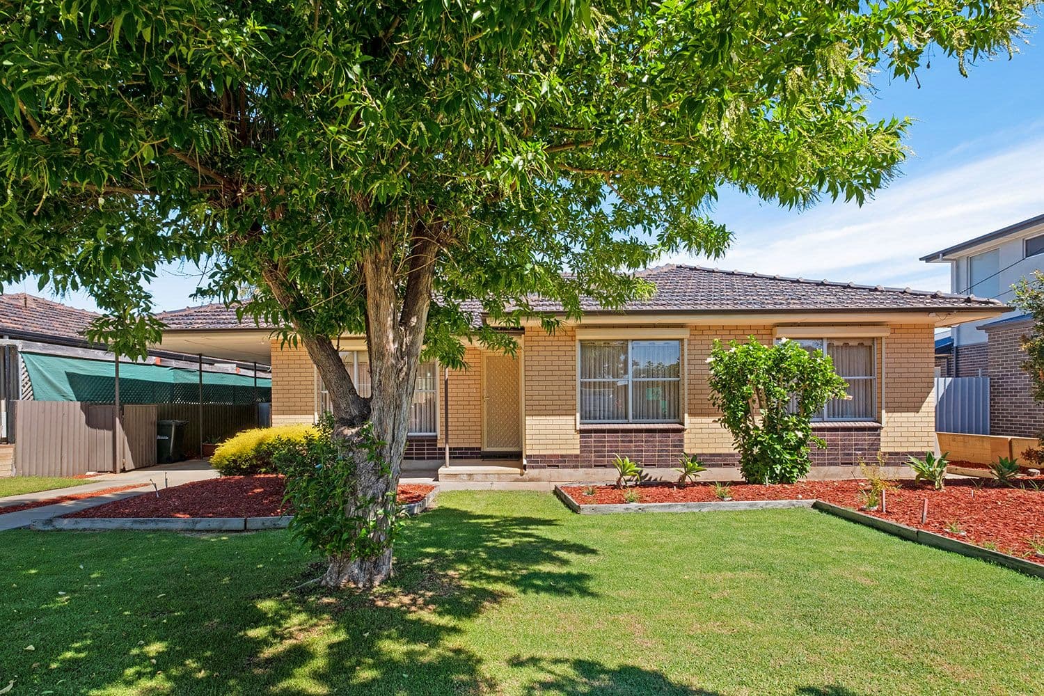 12 Sutherland Avenue, Semaphore Park SA 5019, Semaphore Park - Thumbnail 2