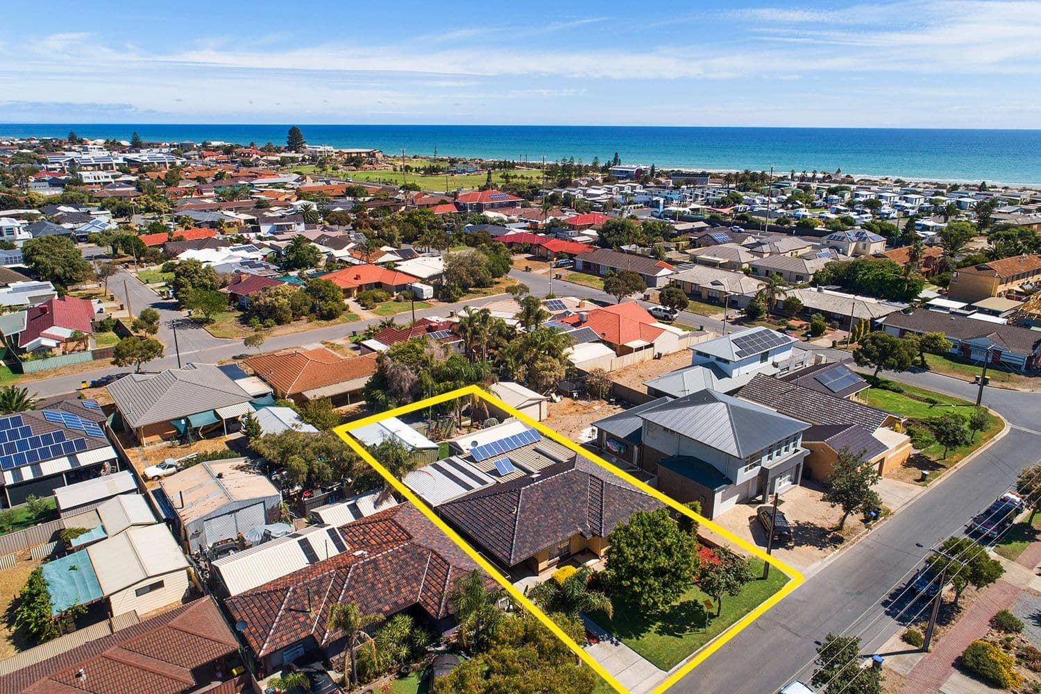 12 Sutherland Avenue, Semaphore Park SA 5019, Semaphore Park - Thumbnail 5