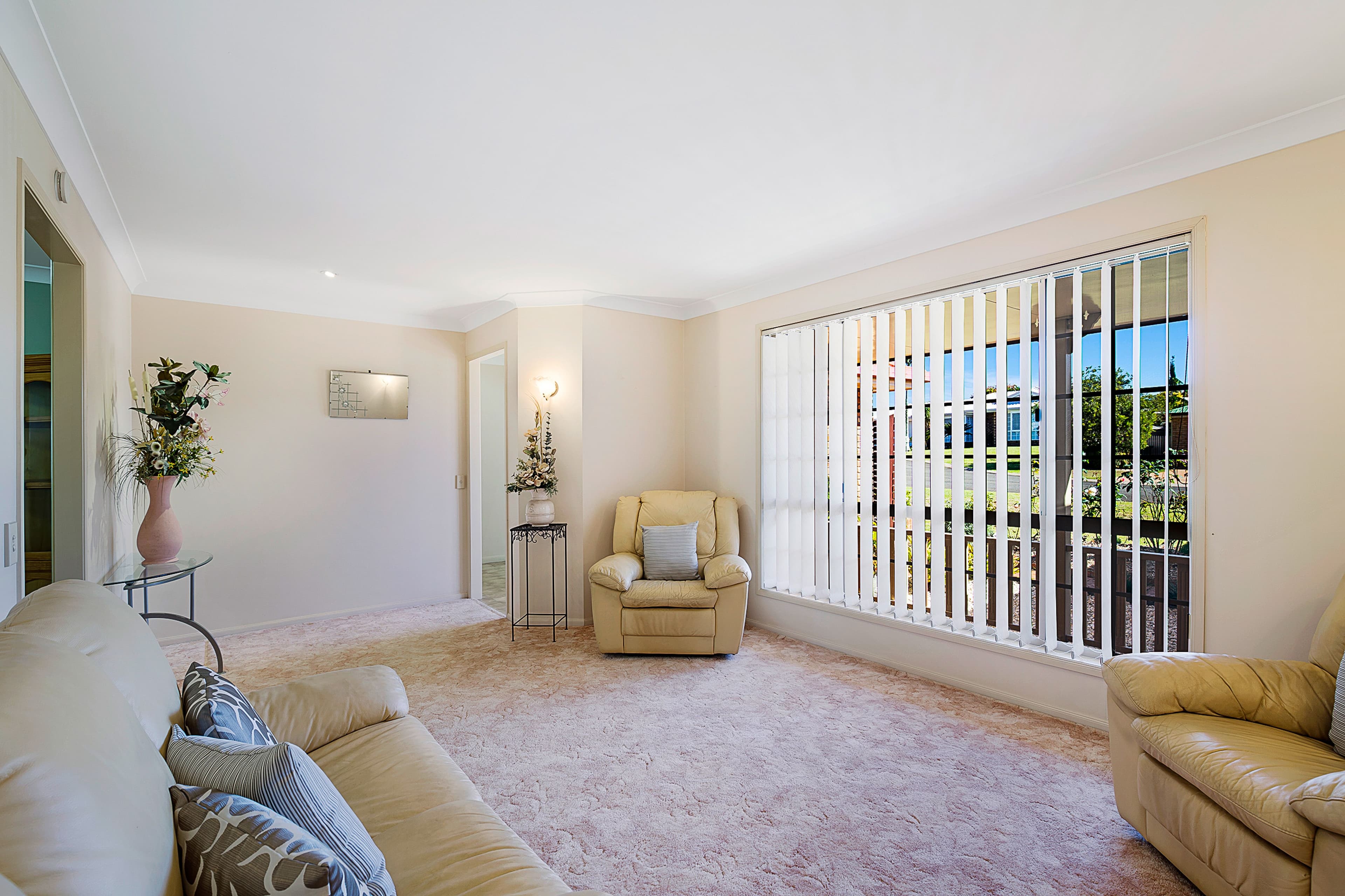 4 Sunflower Close, Middle Ridge QLD 4350, Middle Ridge - Thumbnail 2