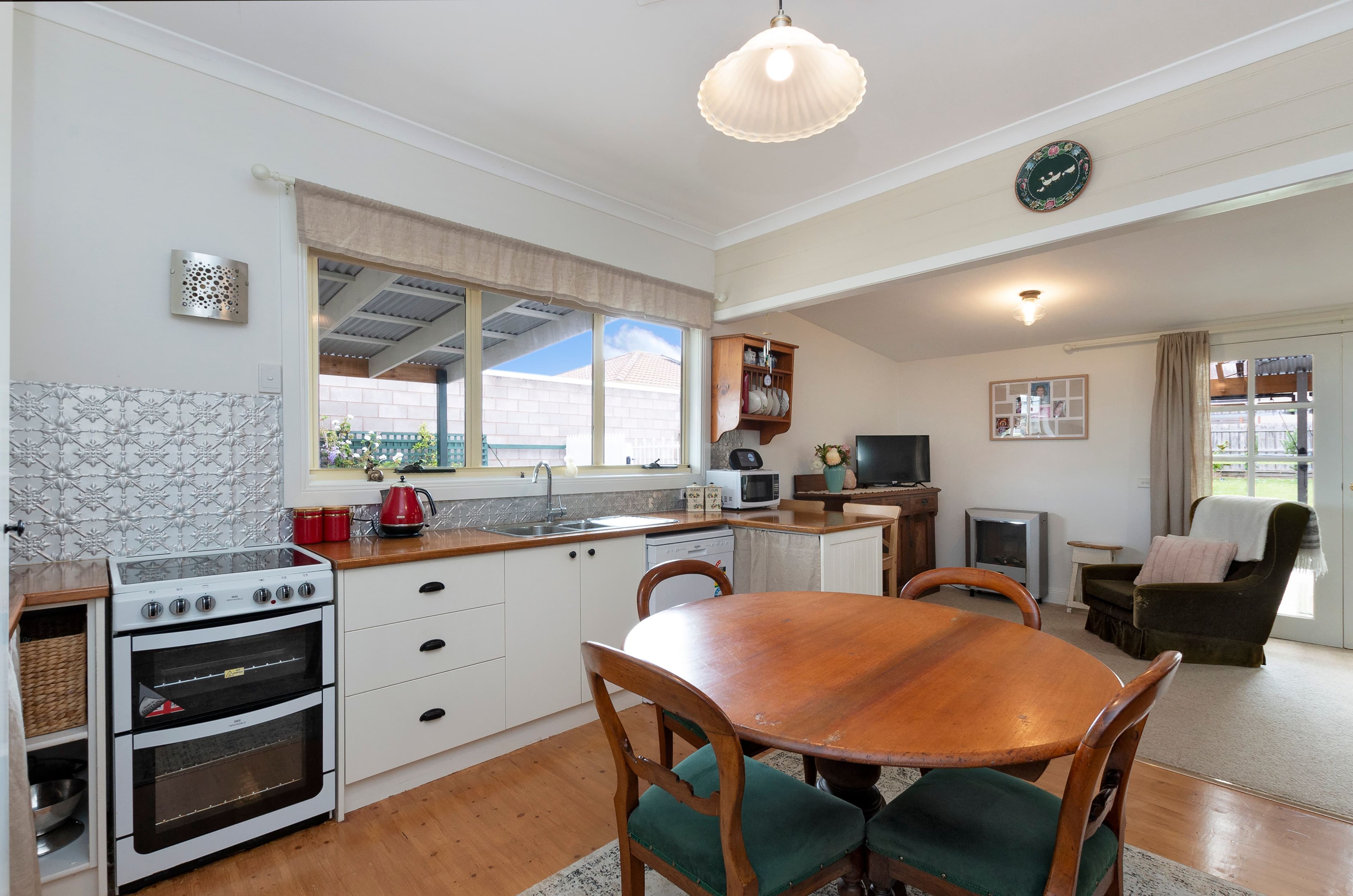 63 Kelp Street, Warrnambool VIC 3280, Warrnambool - Thumbnail 3