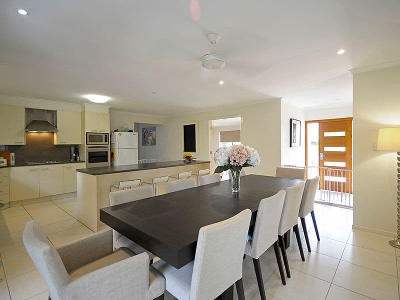 8 Sigatoka Place, CLEAR ISLAND WATERS QLD 4226, Clear Island Waters - Image 1