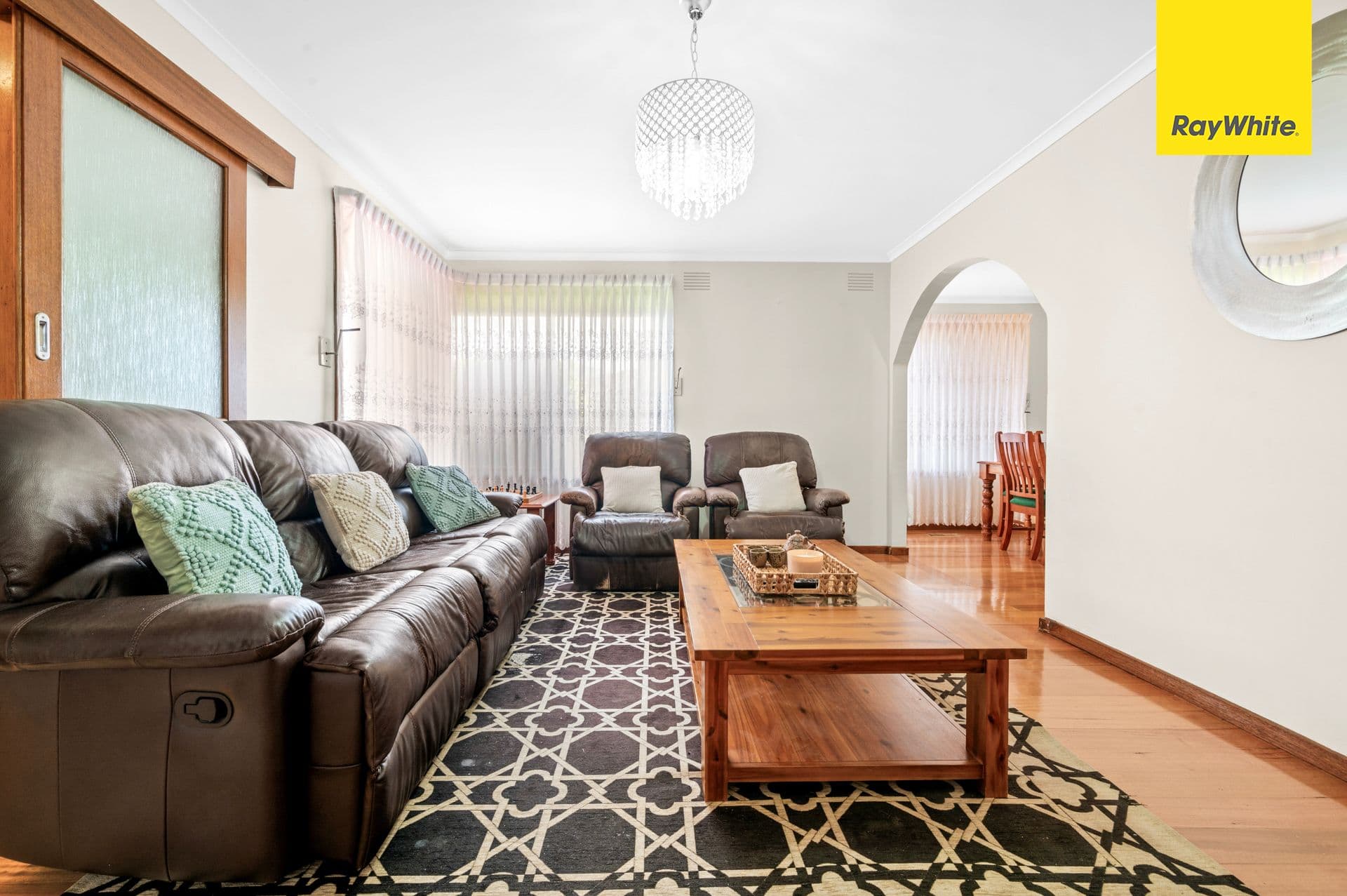 10 Throsby Crescent, Deer Park VIC 3023, Deer Park - Thumbnail 4