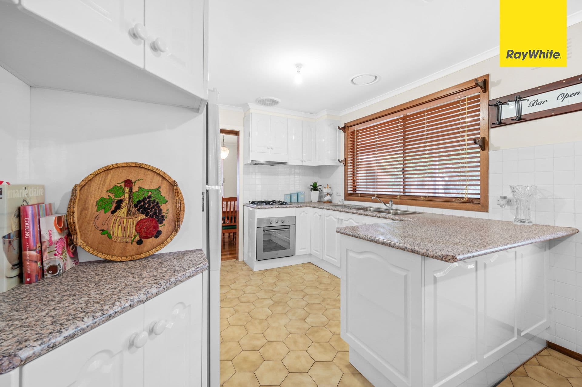 10 Throsby Crescent, Deer Park VIC 3023, Deer Park - Thumbnail 7