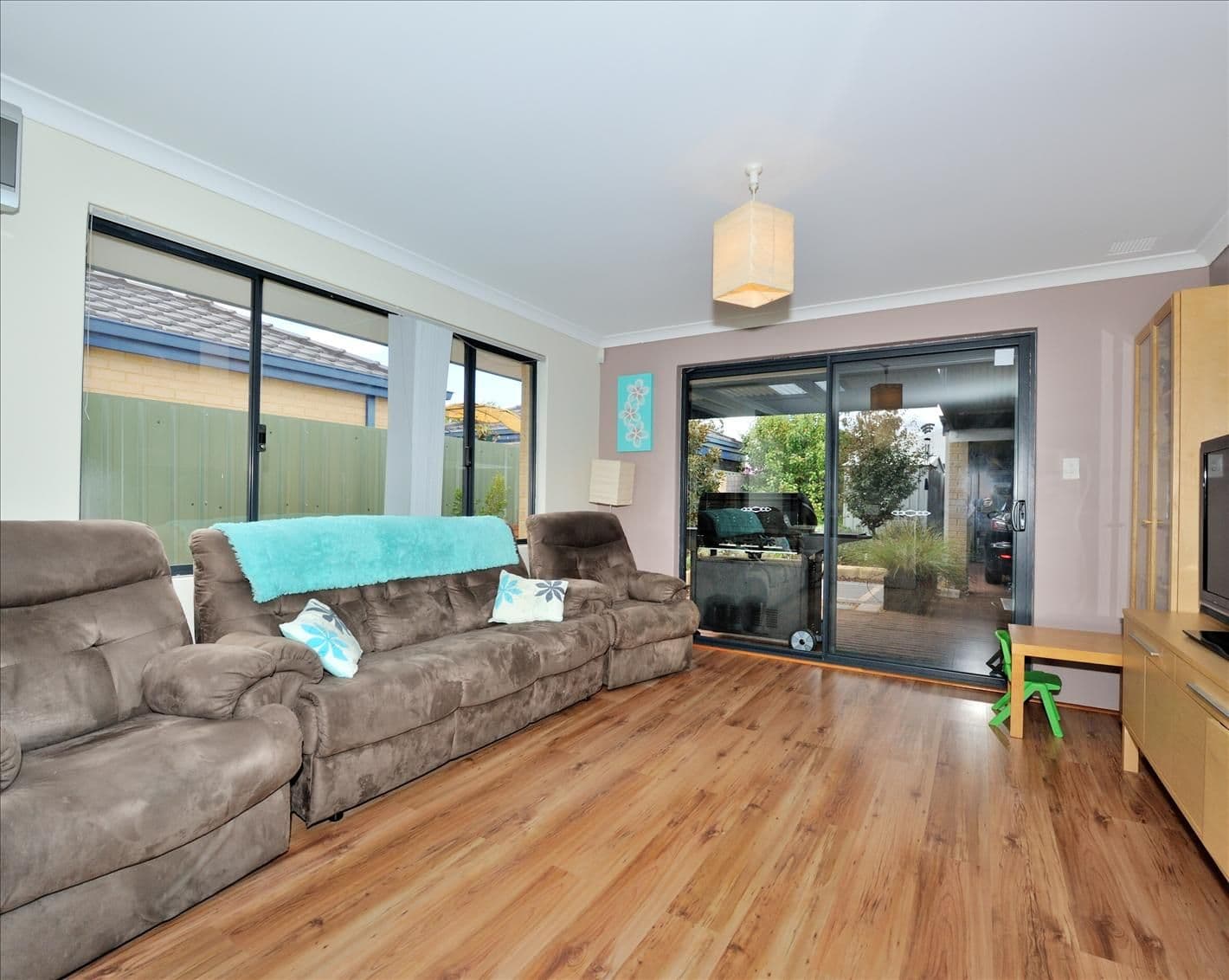 70 Thundelarra Avenue, ELLENBROOK WA 6069, Ellenbrook - Thumbnail 2