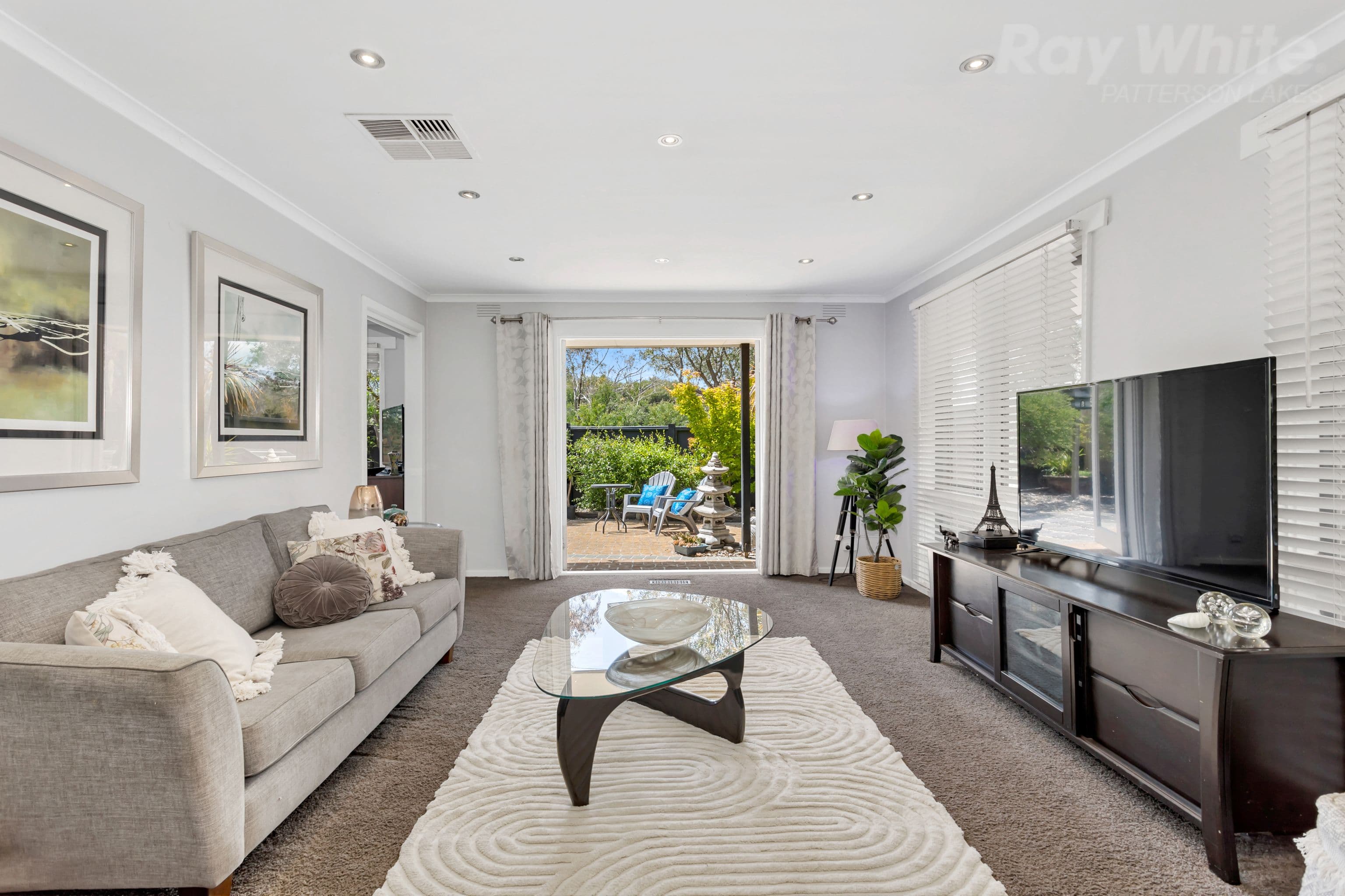 35 Ti-tree Crescent, Seaford VIC 3198, Seaford - Thumbnail 2