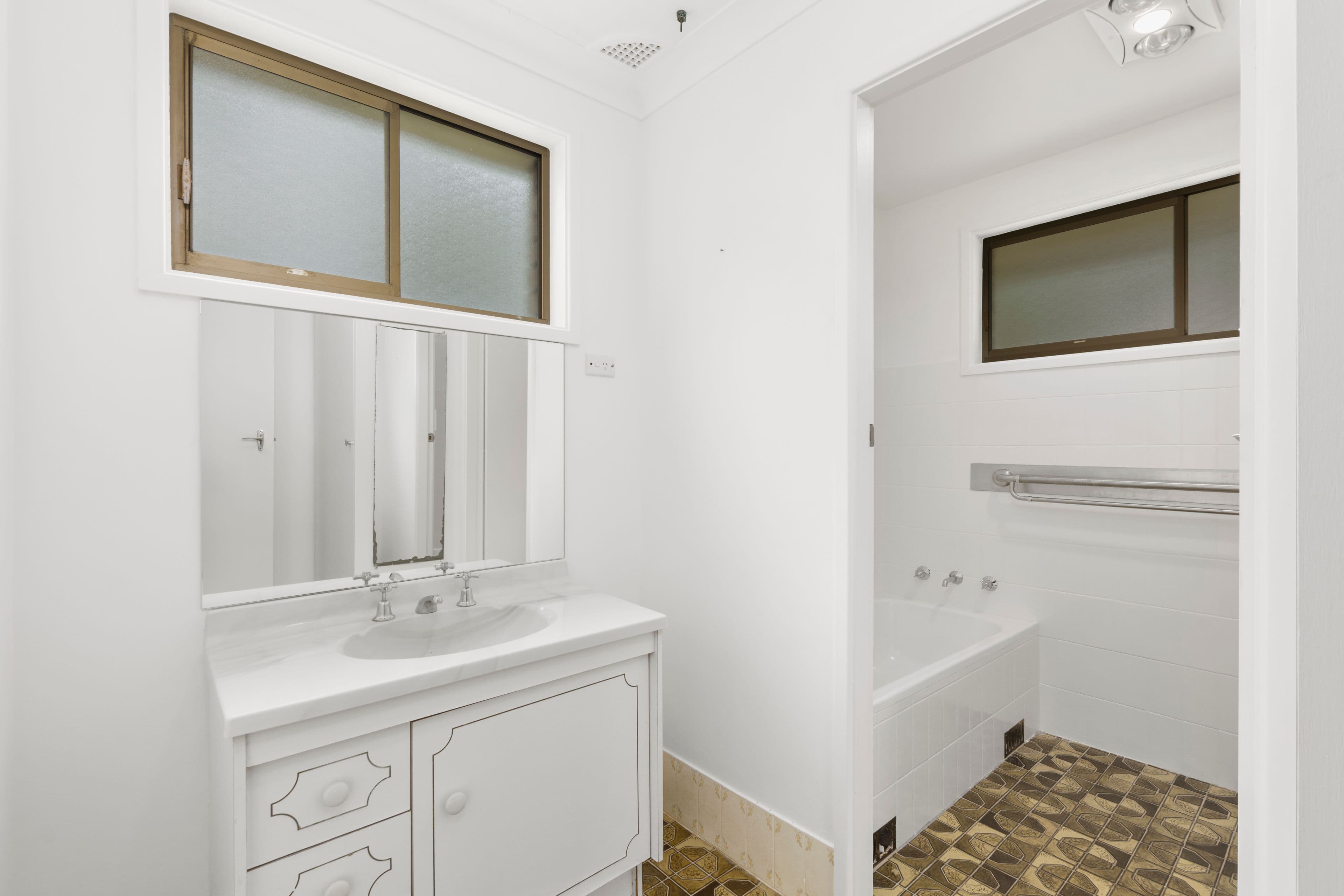 52 Armagh Parade, Thirroul - Thumbnail 7