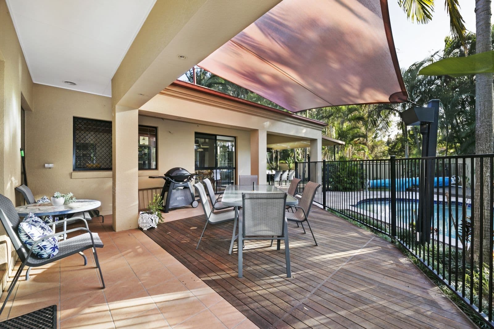 15 Portreeves Place, Arundel QLD 4214, Arundel - Thumbnail 3