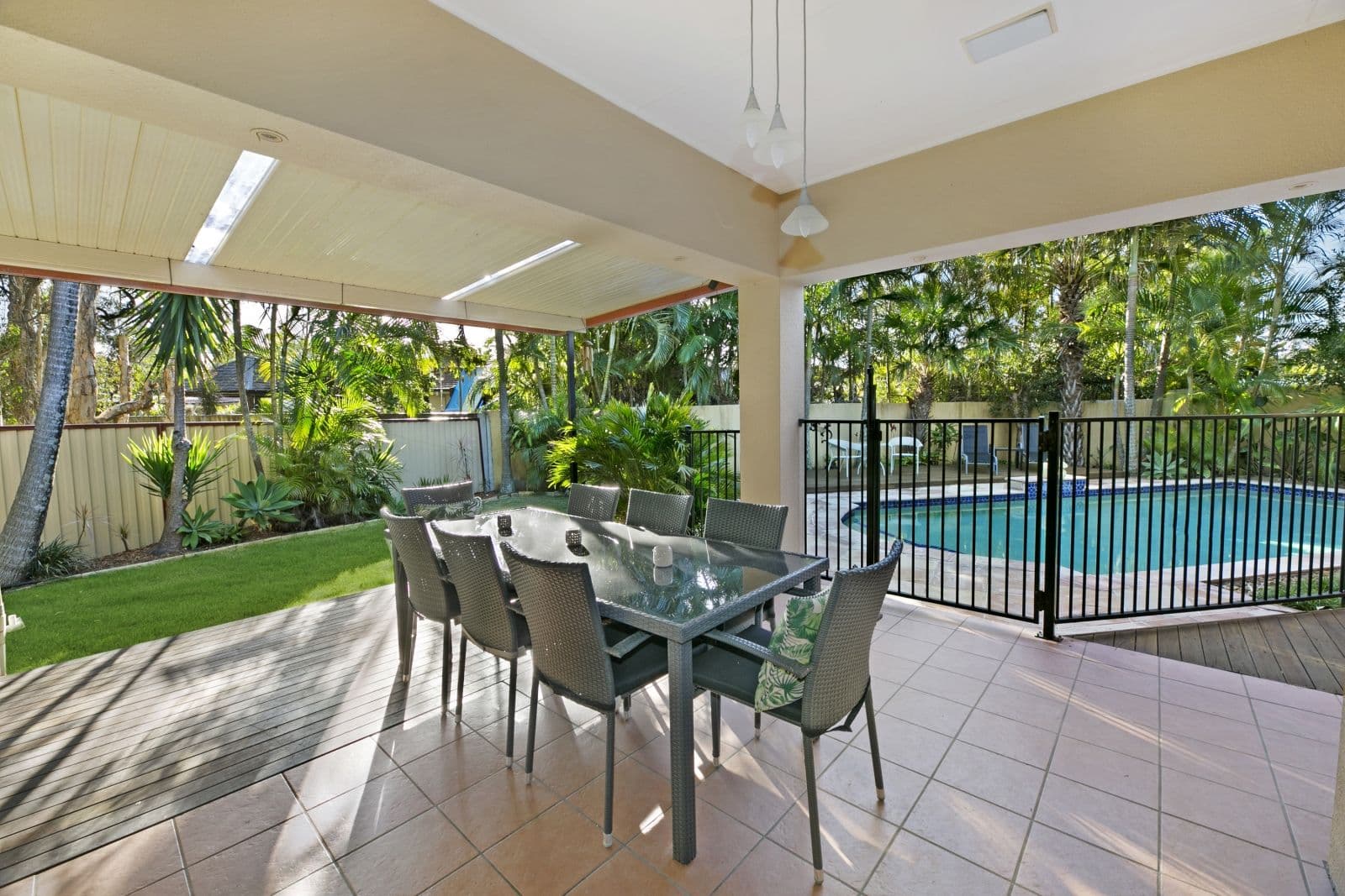 15 Portreeves Place, Arundel QLD 4214, Arundel - Thumbnail 4