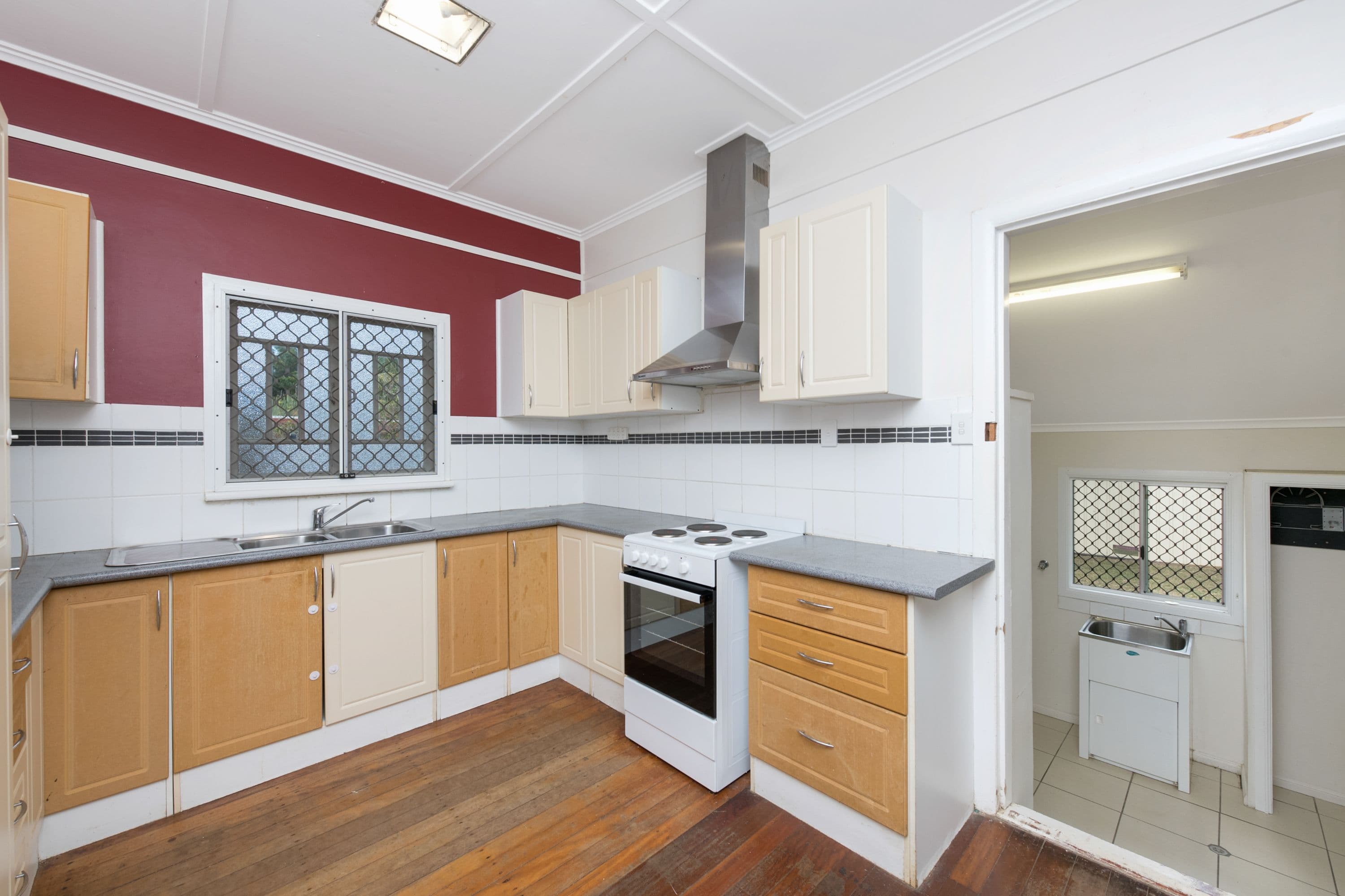 36 Illuta Street, Rasmussen QLD 4815, Rasmussen - Thumbnail 4