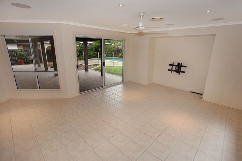 6 Stillwater Drive, TWIN WATERS QLD 4564, Twin Waters - Thumbnail 8