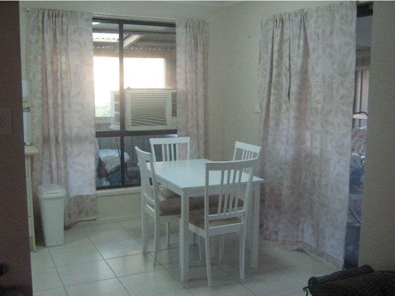 79 Lenthall Street, ALDERSHOT QLD 4650, Aldershot - Thumbnail 3