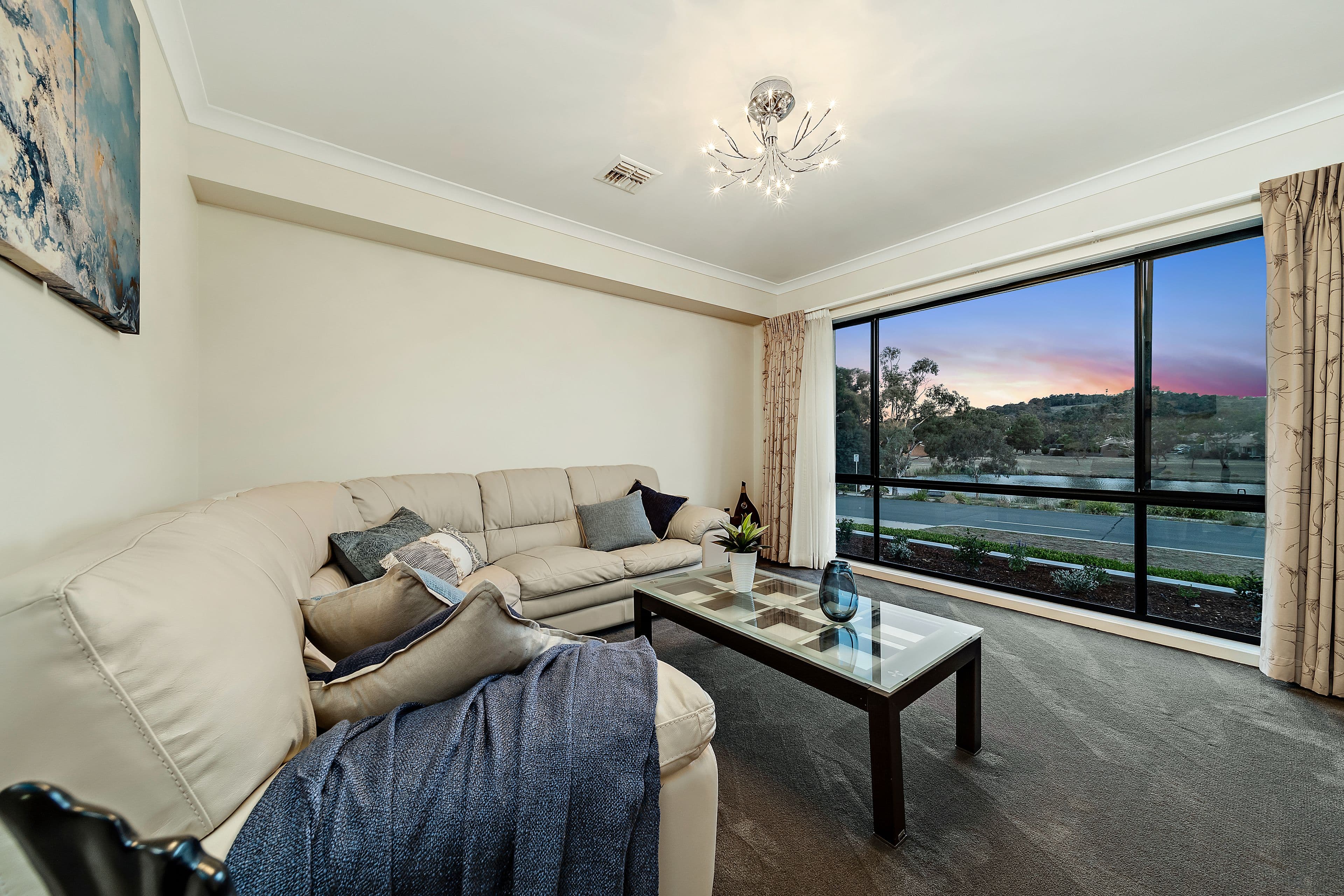 32 Don Dunstan Drive, Bonython ACT 2905, Bonython - Thumbnail 4
