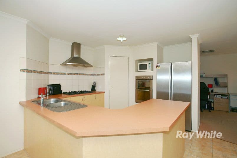 4 Incana Court, CRANBOURNE WEST VIC 3977, Cranbourne West - Thumbnail 7