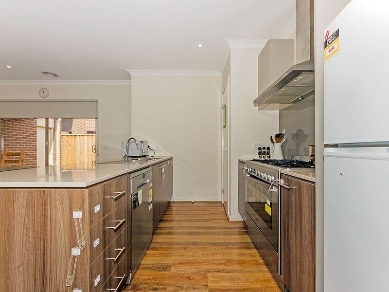 19 Freya Drive, Williams Landing VIC 3027, Williams Landing - Thumbnail 4