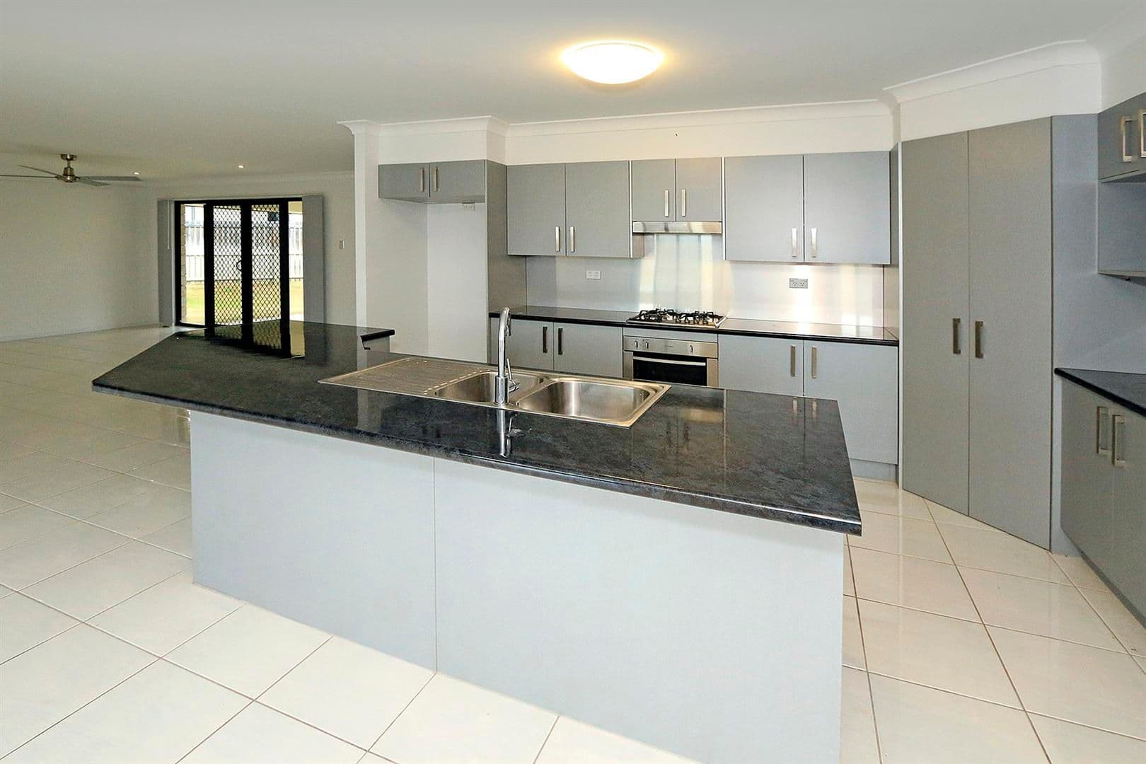 11 Gee Place, Gracemere QLD 4702, Gracemere - Thumbnail 6