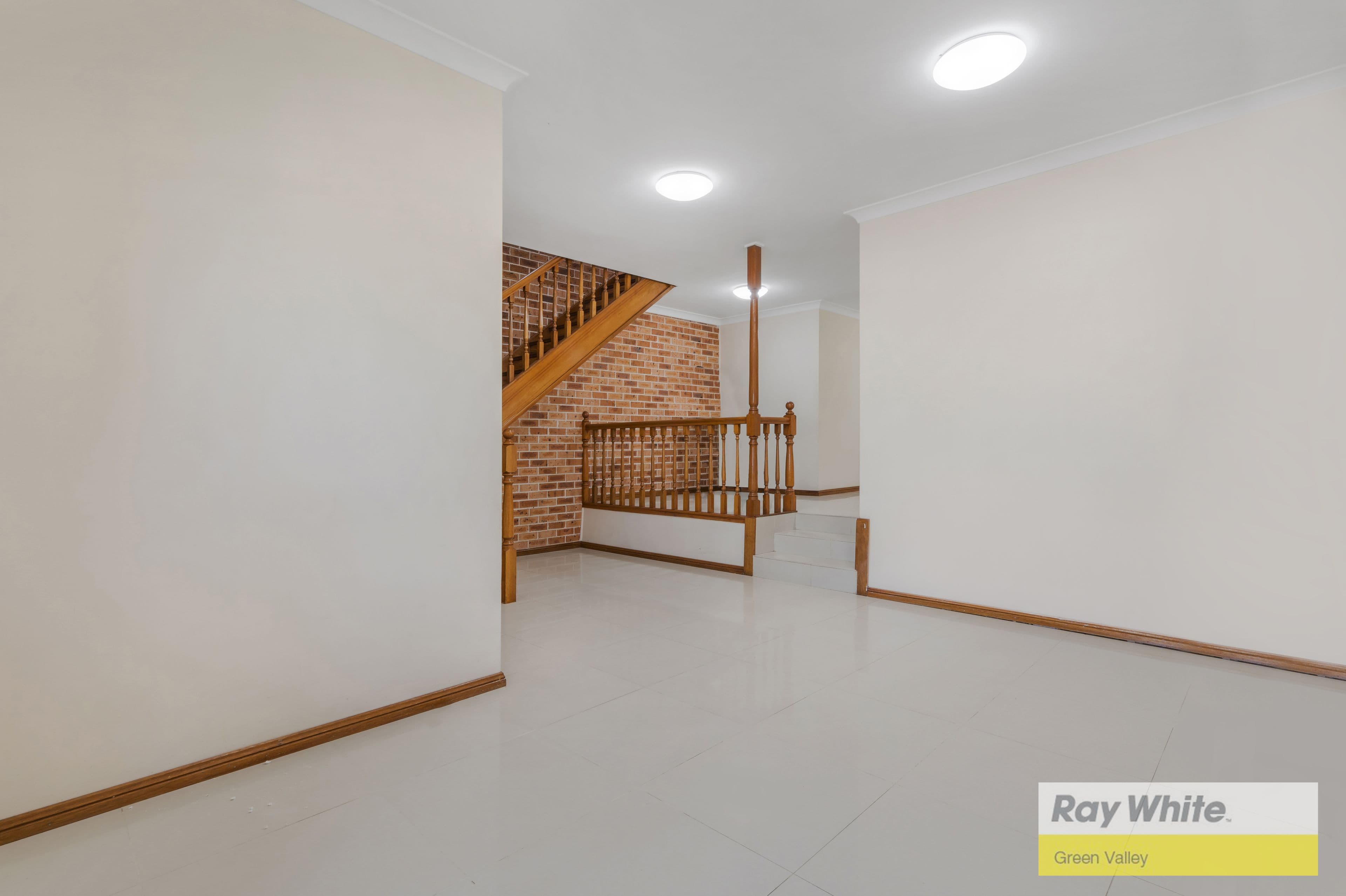 2/3 Claremont Crescent, Hinchinbrook NSW 2168, Hinchinbrook - Thumbnail 3