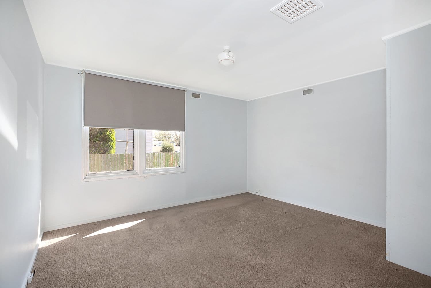 8 Jones Street, Camperdown VIC 3260, Camperdown - Thumbnail 5