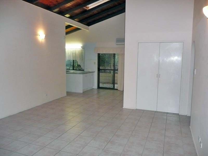 30 Williams Way, CALAMVALE QLD 4116, Calamvale - Thumbnail 3