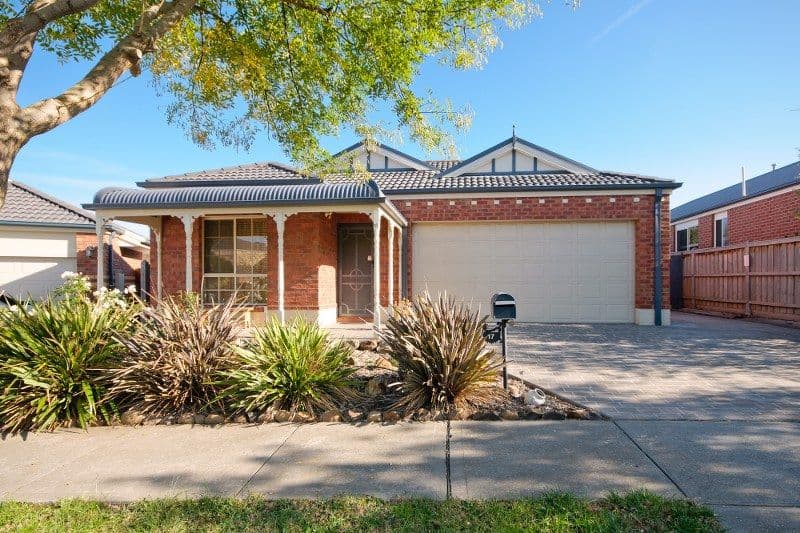 17 Beechville Place, CRAIGIEBURN VIC 3064, Craigieburn - Image 1