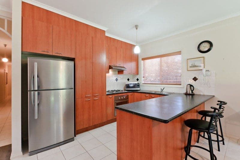 17 Beechville Place, CRAIGIEBURN VIC 3064, Craigieburn - Thumbnail 2
