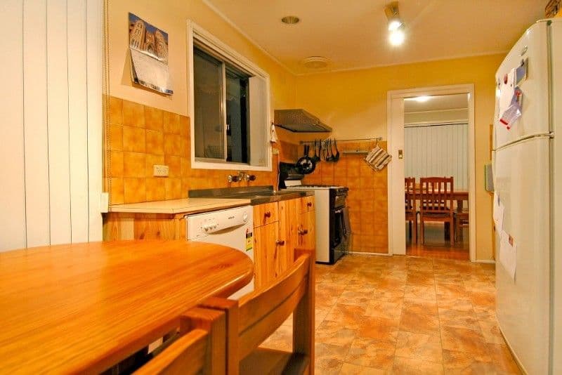 17 Athol Avenue, BUNDOORA VIC 3083, Bundoora - Thumbnail 3