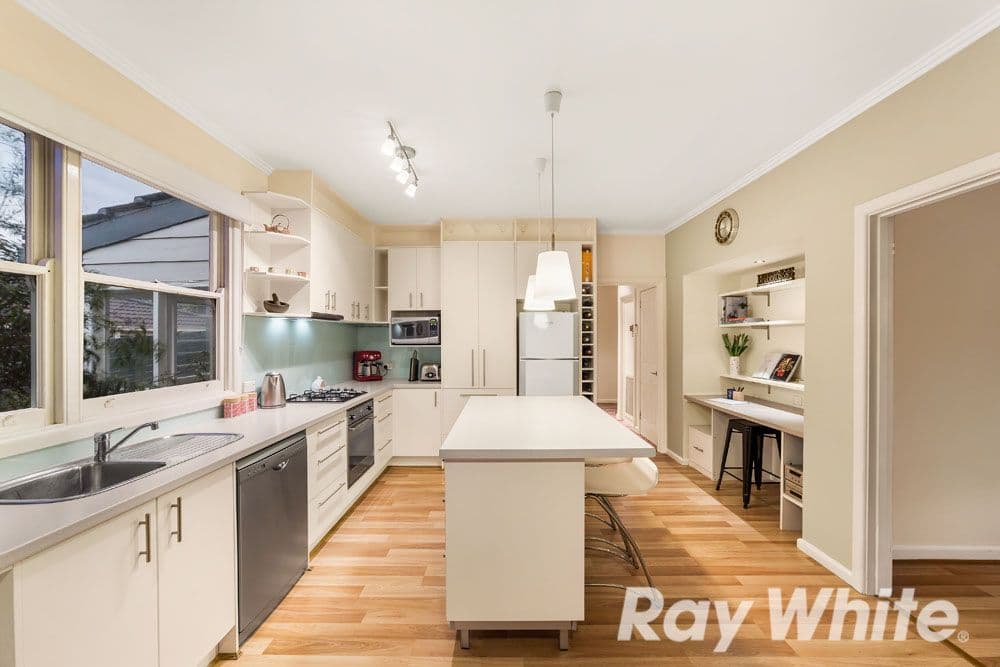 11 Edward Street, Macleod VIC 3085, Macleod - Thumbnail 3