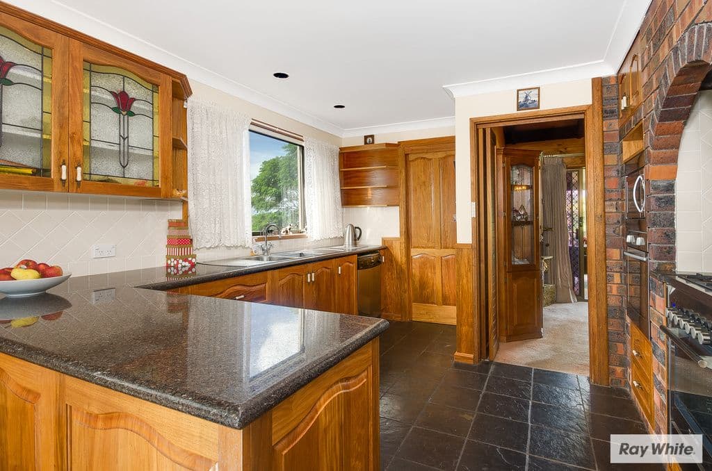9 Hayward Street, KANAHOOKA NSW 2530, Kanahooka - Thumbnail 2