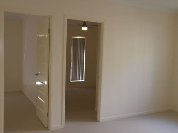 29 Dry Dock Court, SPRINGFIELD LAKES QLD 4300, Springfield Lakes - Thumbnail 4