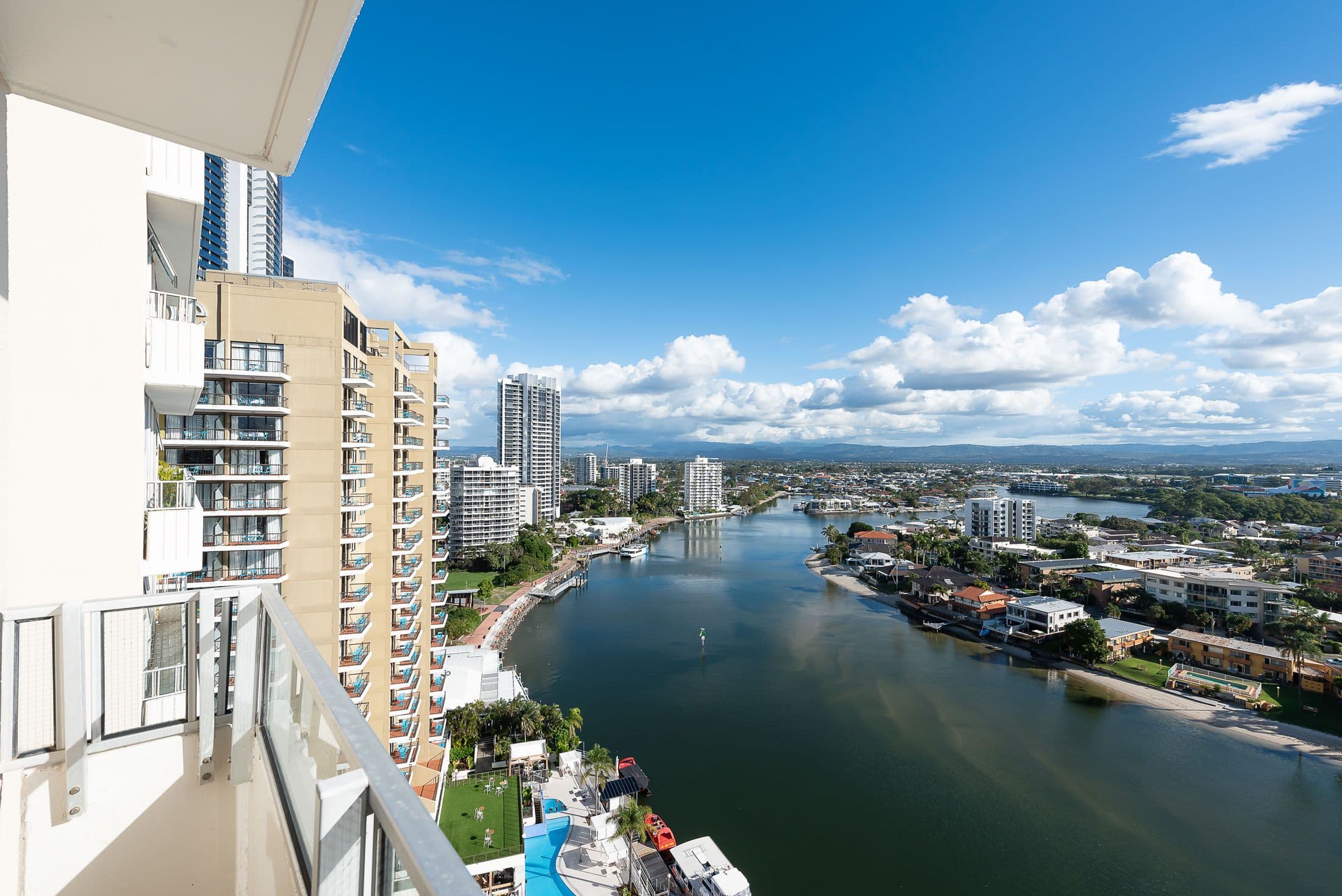 40 Ferny Avenue, Surfers Paradise QLD 4217, Surfers Paradise - Thumbnail 3