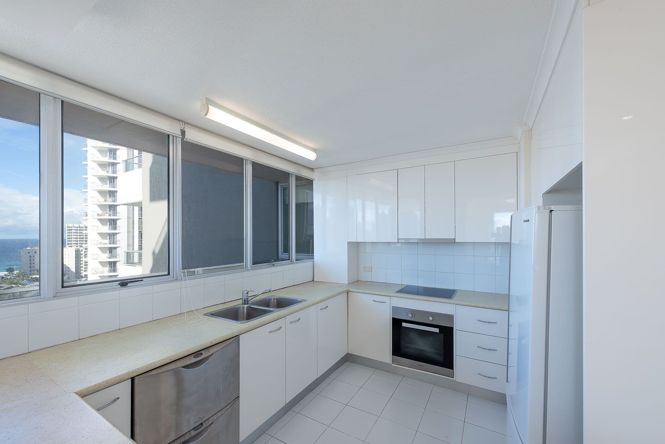 40 Ferny Avenue, Surfers Paradise QLD 4217, Surfers Paradise - Thumbnail 7
