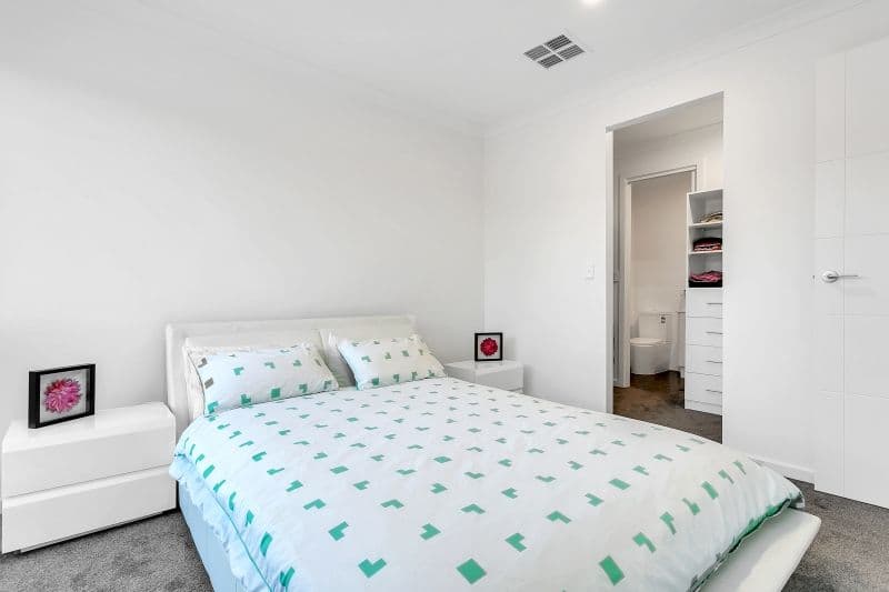 5 Lomond Court, West Lakes SA 5021, West Lakes - Thumbnail 3