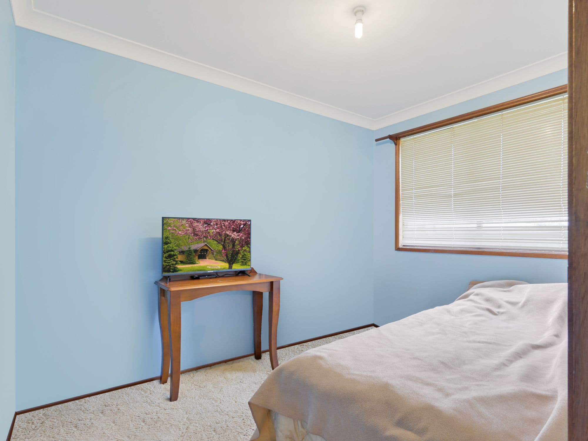 15b Lorenzo Crescent, Rosemeadow NSW 2560, Rosemeadow - Thumbnail 7