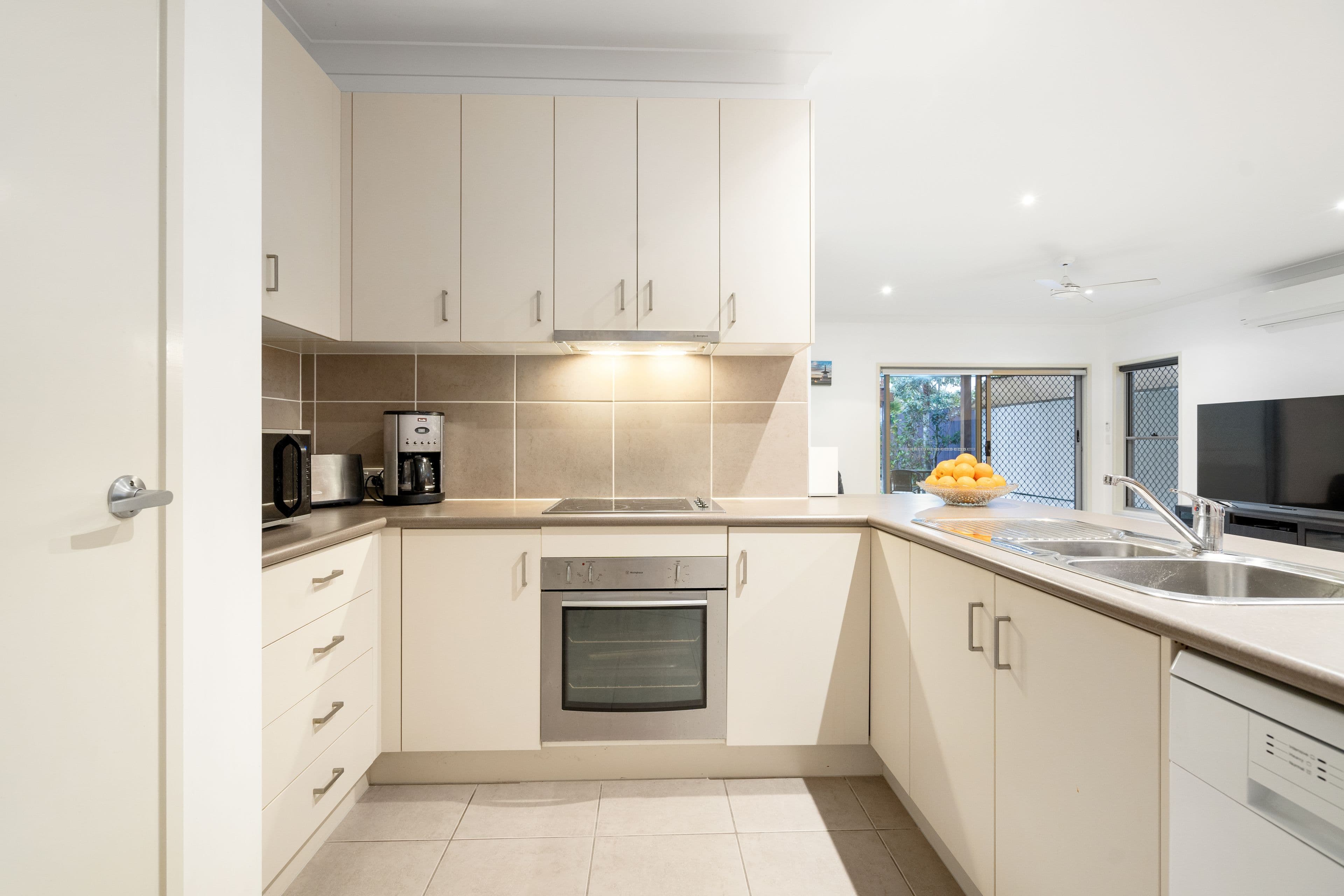 15 Couples Street, North Lakes QLD 4509, North Lakes - Thumbnail 3