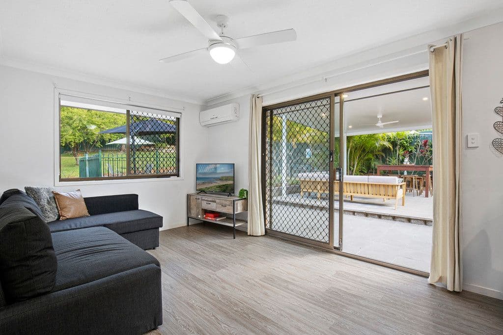 15 Minugh Court, Carrara QLD 4211, Carrara - Thumbnail 2