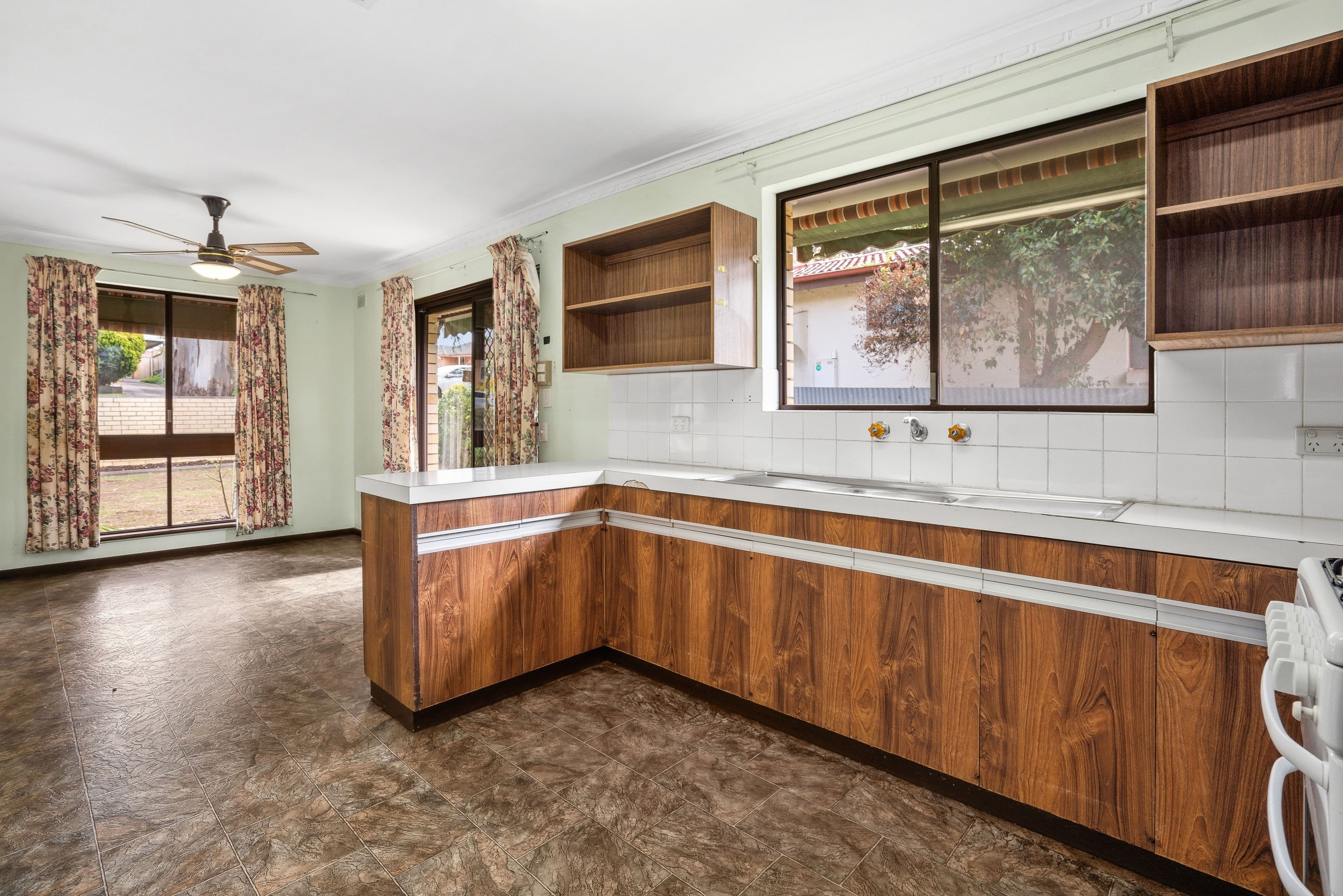 11 Reids Road, Highbury SA 5089, Highbury - Thumbnail 4