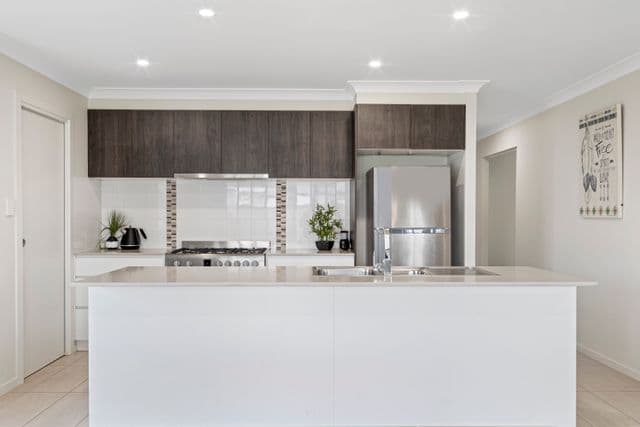 5 Drake Road, Logan Reserve QLD 4133, Logan Reserve - Thumbnail 2