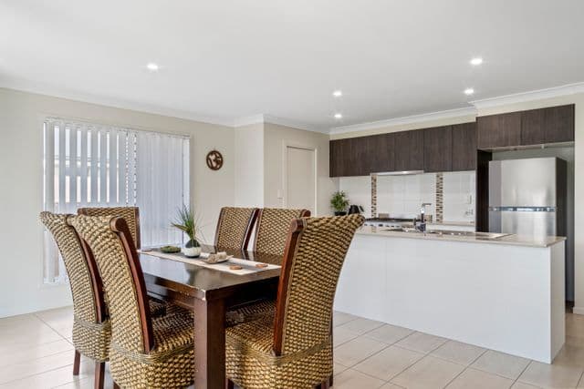 5 Drake Road, Logan Reserve QLD 4133, Logan Reserve - Thumbnail 4