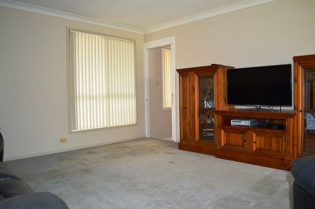 5 Holdsworth Drive, NARELLAN VALE NSW 2567, Narellan Vale - Thumbnail 4
