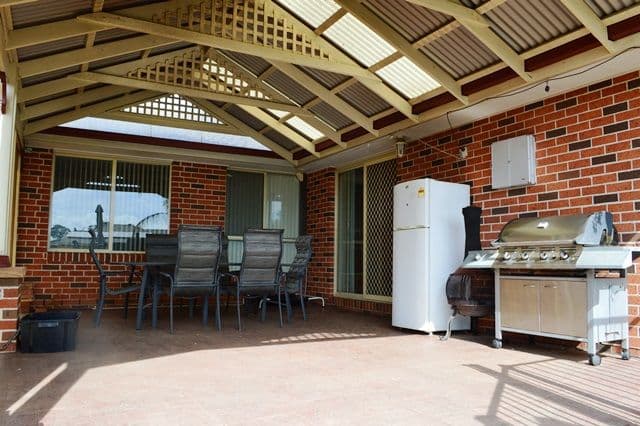 5 Holdsworth Drive, NARELLAN VALE NSW 2567, Narellan Vale - Thumbnail 7