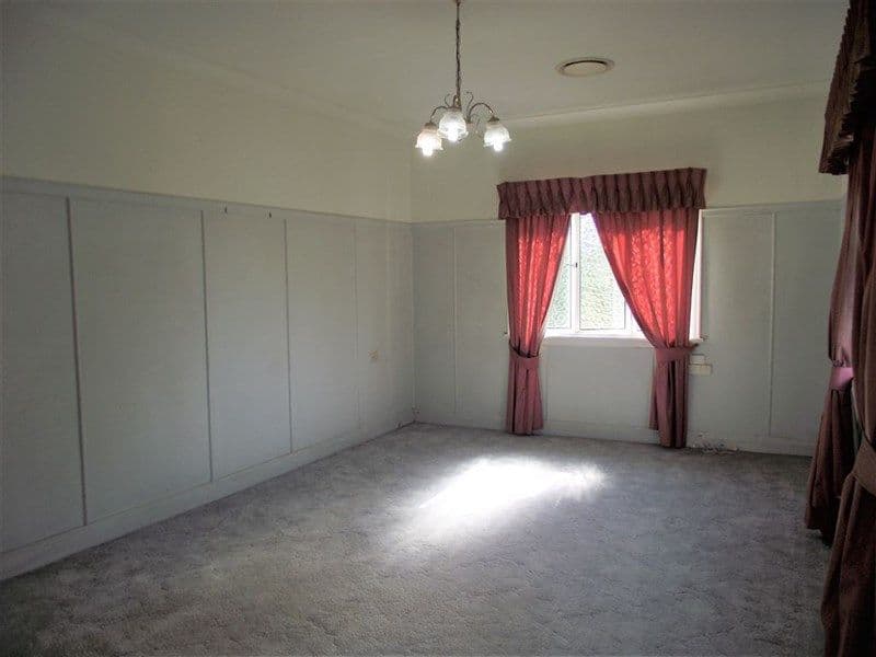 11 Elliott Street, Silkstone QLD 4304, Silkstone - Thumbnail 4