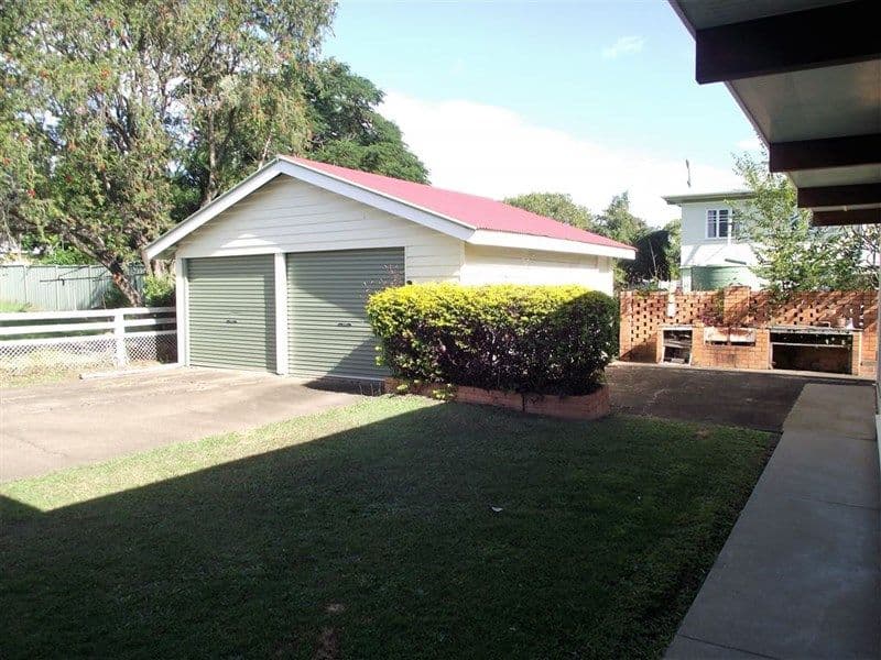 11 Elliott Street, Silkstone QLD 4304, Silkstone - Thumbnail 8