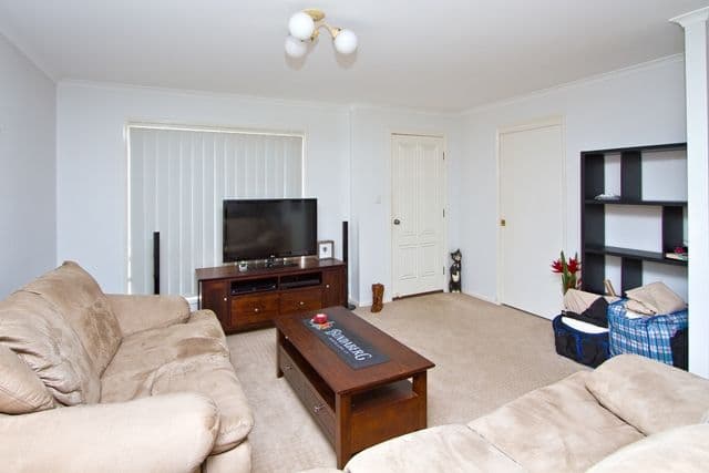 32 Tomkins Road, RIVERHILLS QLD 4074, Riverhills - Thumbnail 4