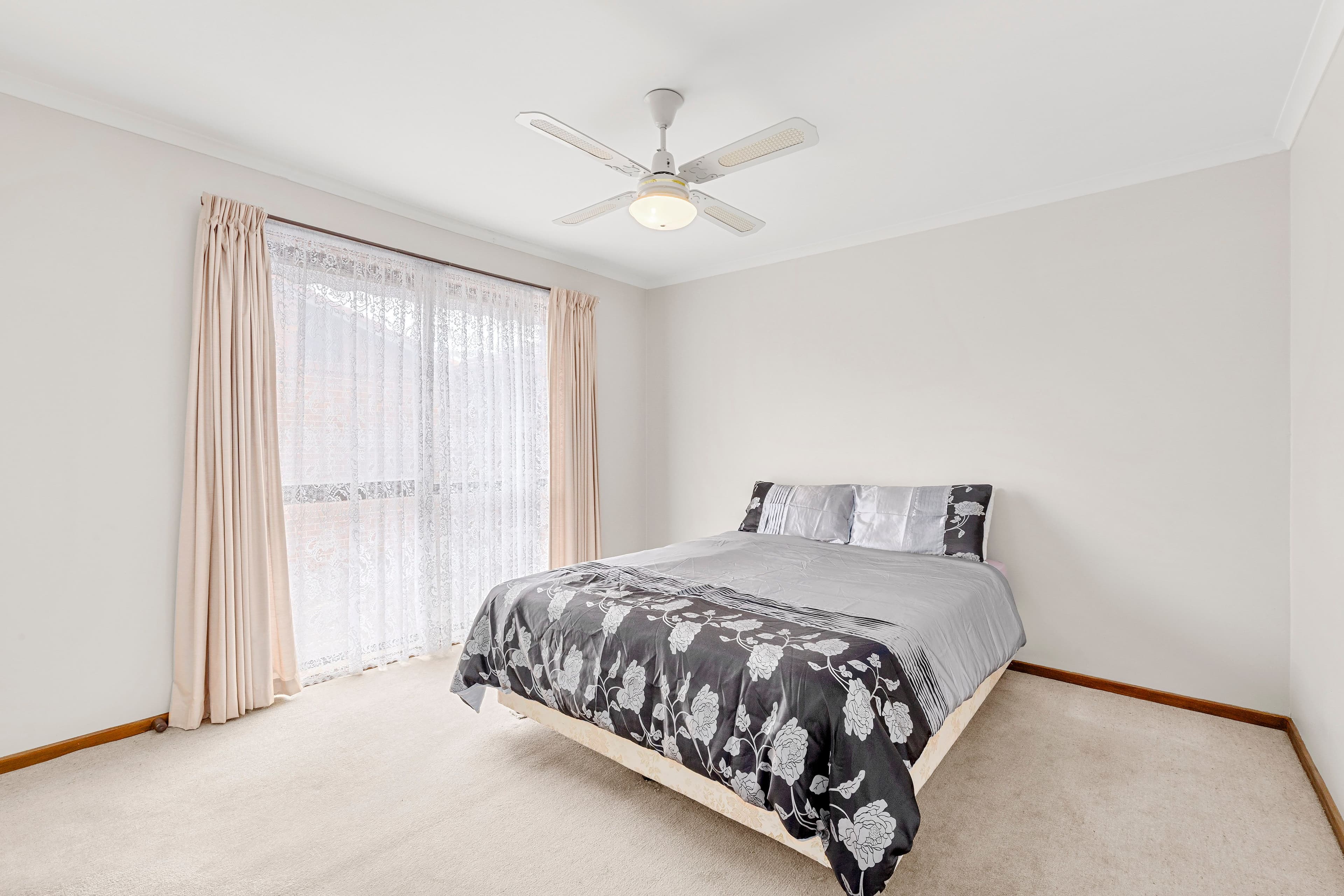 53 Veronica Crescent, Mill Park VIC 3082, Mill Park - Thumbnail 5